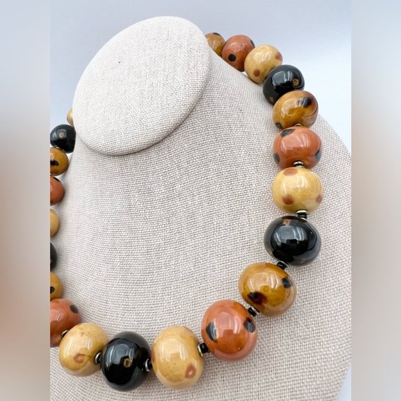 BOHEMIAN CLAY NECKLACE - Picture 2 of 9